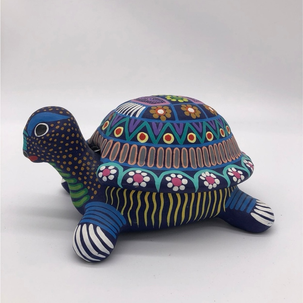 Vintage Handpainted clay‎ turtle trinket jewelry box